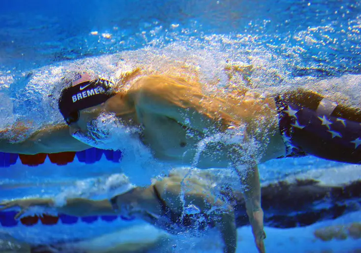 Ve Francii se plavci utkají i o balík peněz. Světový pohár uzavře první část