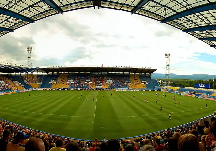 V Teplicích vypadl proud, pak i Plzeň ze své role. V Boleslavi byla zábava na hřišti i v hledišti