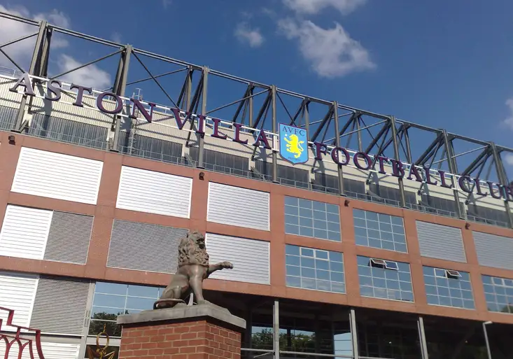 Proti Manchesteru United to vždycky bude něco velkého, říká kapitán Villans Richards