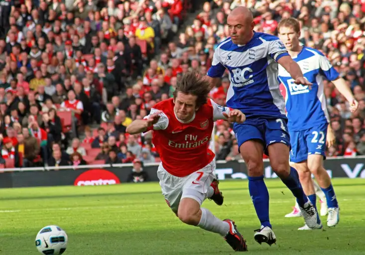 Rosický mimo hru na několik měsíců. Nevím, kdy bude zpátky, říká kouč Arsenalu Wenger