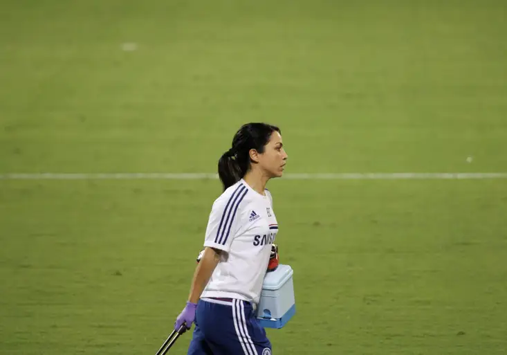 José a Eva. Mourinha naštvala lékařka. S Chelsea už při zápasech nebude