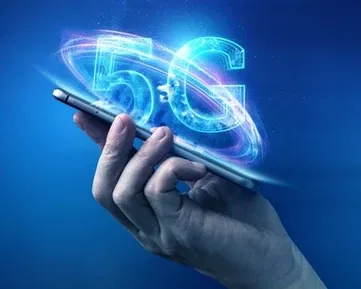 Telefon od Ježíška už by měl umět 5G. Využijte i poslední Black Friday