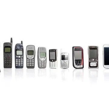 Cesta do pravěku: Bacualtý Alcatel z přelomu tisíciletí