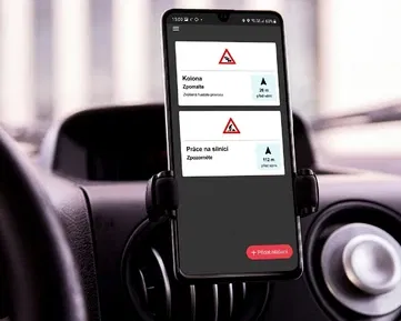O2 pokračuje s projektem C-Roads a představuje samostatnou mobilní aplikaci pro vzájemnou komunikaci automobilů