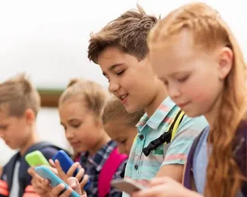 První mobilní tarif pro školáka? Jen za 179 korun od O2