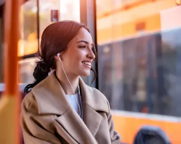 Spěcháte do školy nebo do práce? K relaxaci postačí i pár minut dobré audioknihy