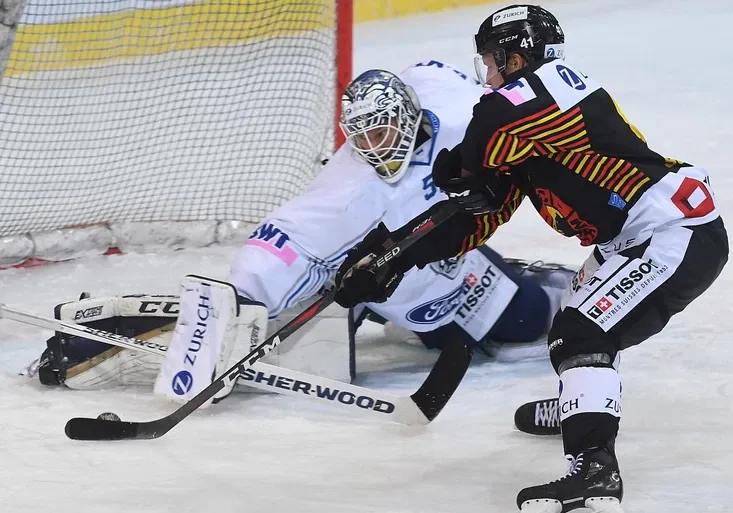 Boj o první místo švýcarské National League na O2 TV Sport: Medvědi z Bernu vyzvou Zug!