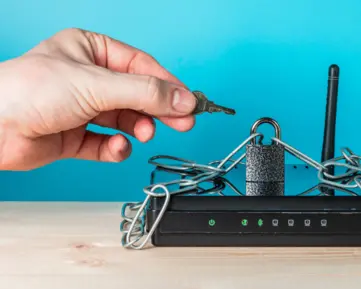 I nový a drahý Wi-Fi router může hackerům otevřít dveře do sítě
