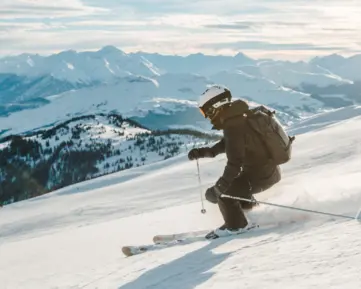 Nové podmínky pro lyžování v Itálii: povinná pojistka i helma. Co potřebujete na sjezdovce?