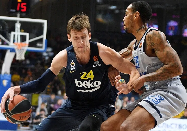 Euroliga na O2 TV Sport: Pokořil hranici 2000 bodů, jak si povede Veselý v repríze semifinále?