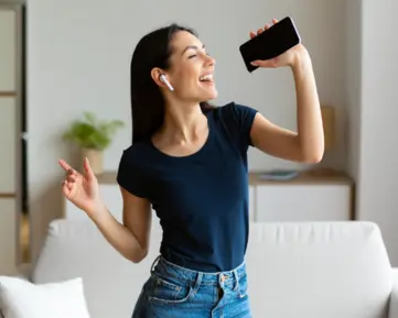 Volá babička? Nechte ji zahrát Karla Gotta. Překvapte ty, kteří vám volají. První uvítací melodie je zdarma