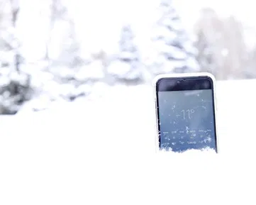 Zimní péče chytrých telefonů. Jak je ochránit před mrazem?