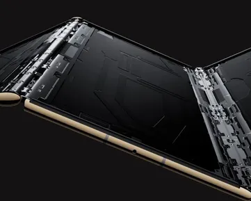 Skládací smartphony mají delší historii, než si myslíte