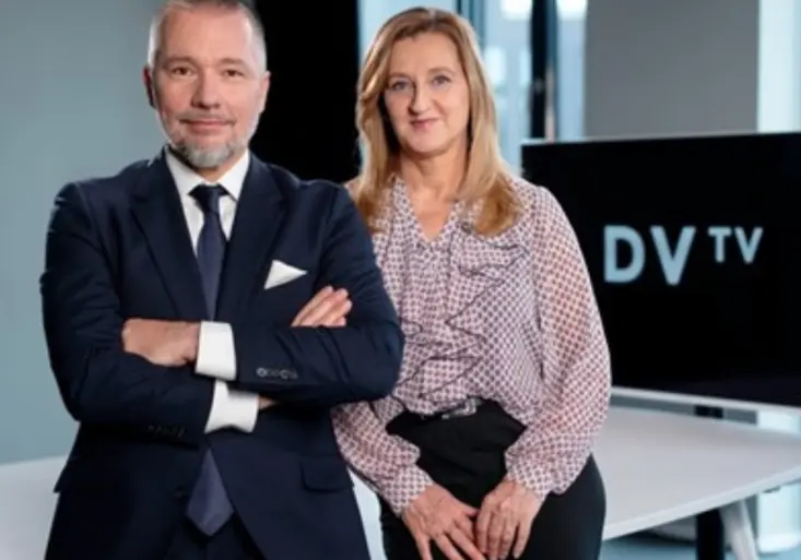 Buďte v obraze s DVTV Extra: Naladit rozhovory můžete nově i v rámci tarifu O2 TV