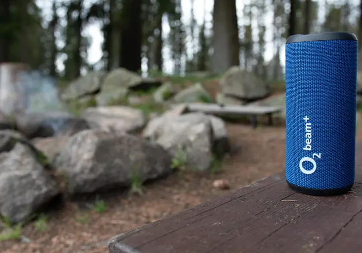 Balíte na dovolenou? Vezměte s sebou nový voděodolný reproduktor O2 beam+ nebo O2 powerbanku