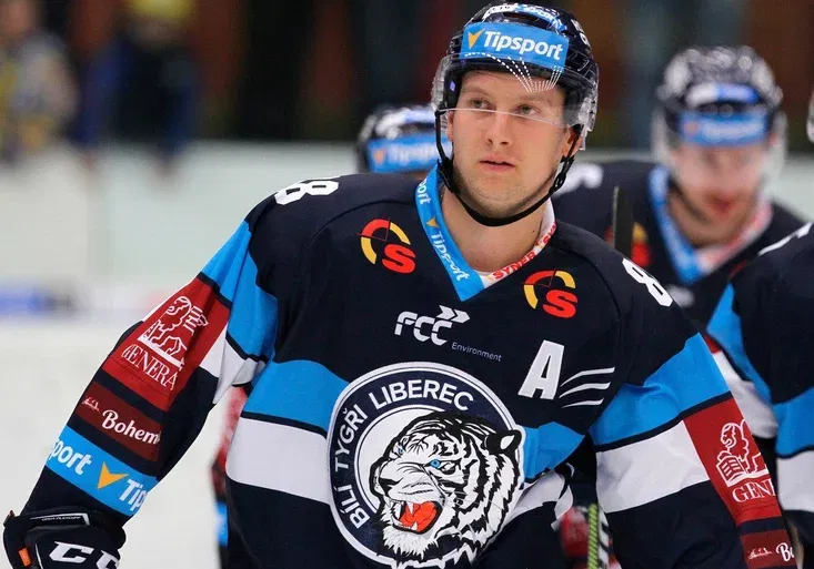 Lídři statistik extraligy: Nejvytěžovanějším hráčem je Šmíd, střelcům dál vládne Bulíř