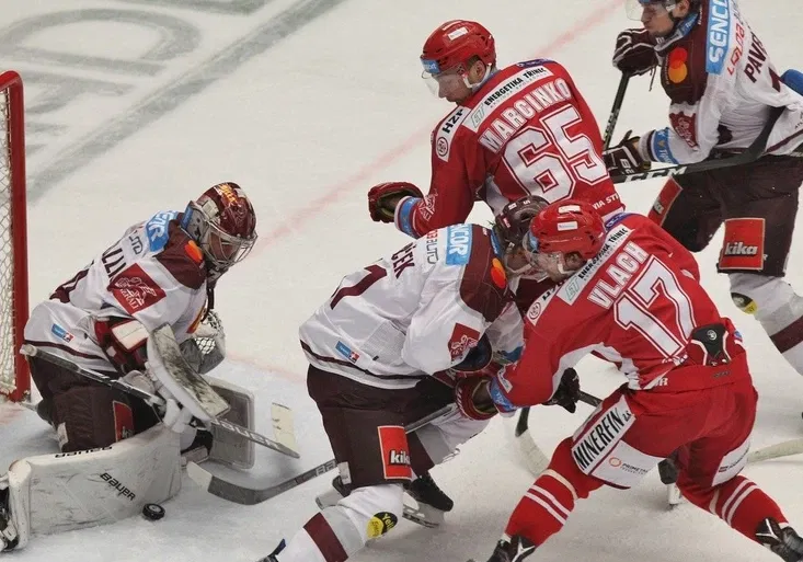 Zapomene Třinec na zklamání z Ligy mistrů a potvrdí domácí nadvládu nad Spartou?