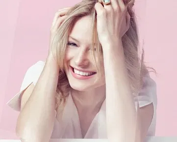 Dívky a dámy, takhle chytrý prsten Ringly neměla ani Arabela!