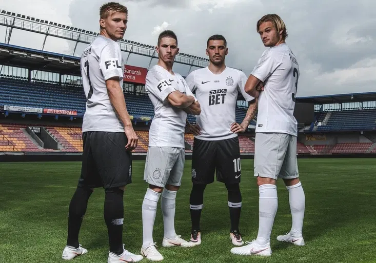 OBRAZEM: Sparta, Plzeň i Slavia odhalily nové dresy. Jak se vám líbí?