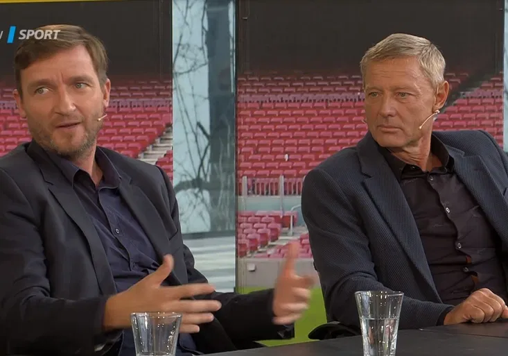 TIKI-TAKA: Mladí mají ve 13 manažera a chtějí všechno zadarmo, rozčílil se Šmicer. Dorostenci u nás nestíhali, potvrdil Ščasný.