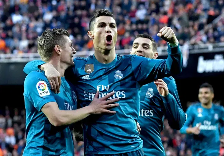 Dvě penalty a Ronaldo má další rekord! TAKHLE Real zvládl těžký mač ve Valencii