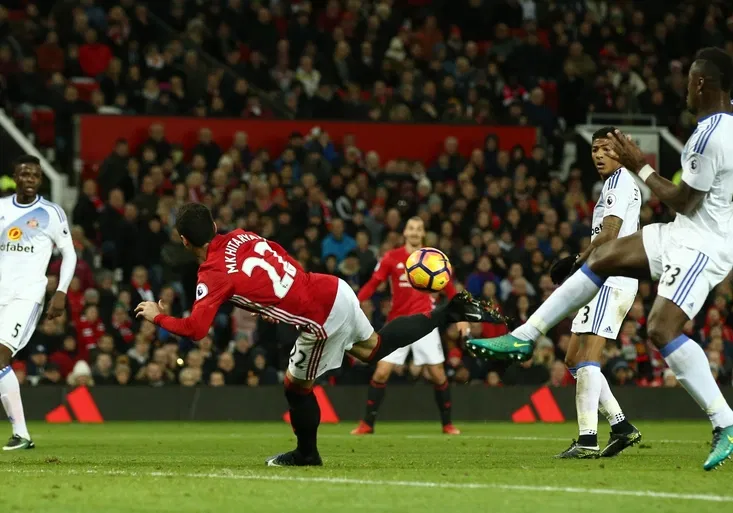 Mkhitaryan se s fanoušky Manchesteru rozloučil parádním vzkazem! Na co vzpomíná?