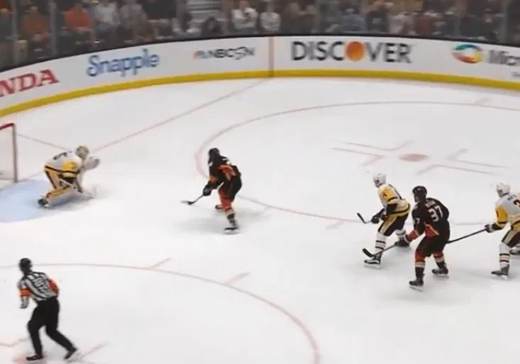 Kaše předvedl skvostný blafák! Jeřábek si šťastně připsal první trefu v NHL