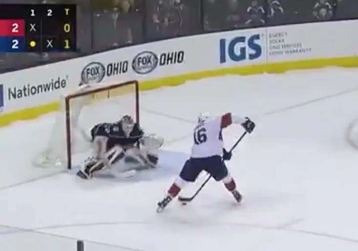 Zbaštil to i s navijákem! Jak Barkov geniálně převezl gólmana Bobrovského?