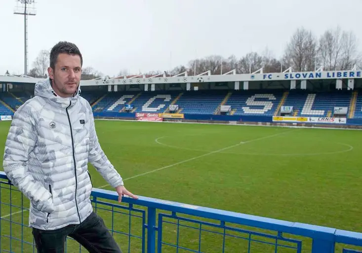 Rošáda mezi Letnou a Libercem! Sparta si bere oporu Slovanu, DVA hráči míří za koučem Holoubkem