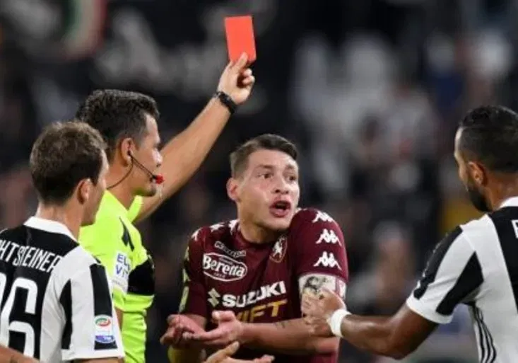 Bitevní pole Vlasty KAISERA: Až příliš jasné derby. Vzepře se Turín osudu? Sledujte dnes O2 TV Fotbal!