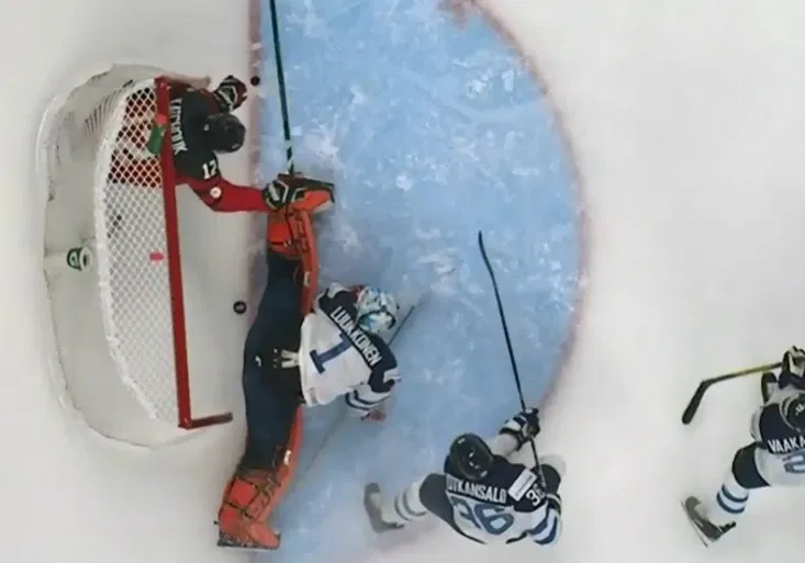 Finové cítí křivdu. Kanadu k výhře na MS nasměroval kontroverzní gól