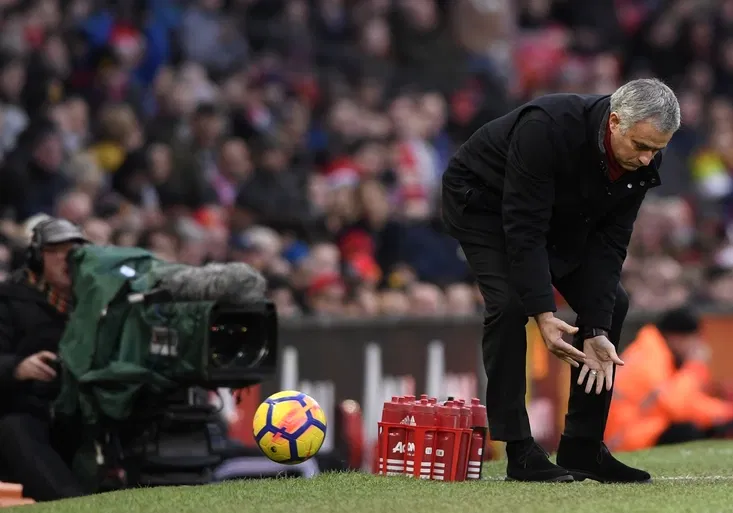 Lingard odvrátil ostudu s Burnley! Mourinho to od fanoušků schytal