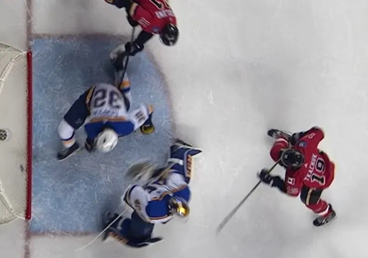 Siréna rozveselila Frolíka! TENTO šťastný gól nasměroval Calgary k vítězství