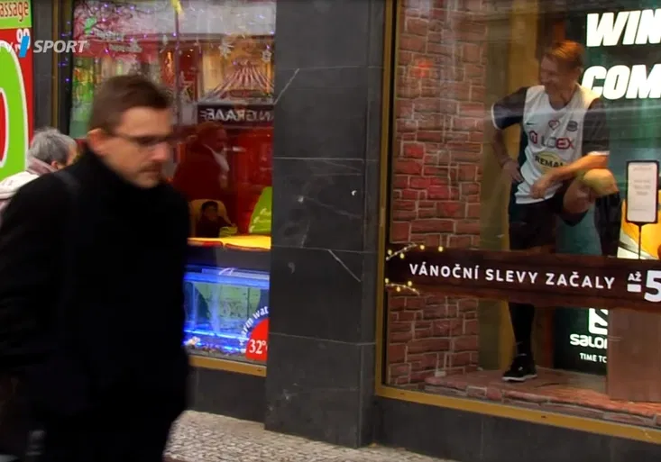 Trest z TIKI-TAKA pobavil fanoušky: Jan Rajnoch ve výloze uchvátil i Japonky!