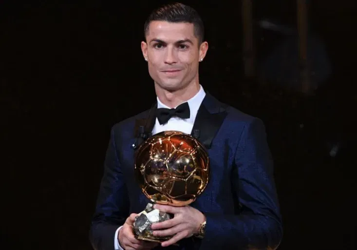 Ronaldo dorovnal Messiho! Jak čerstvý držitel Zlatého míče okomentoval vzájemnou rivalitu?