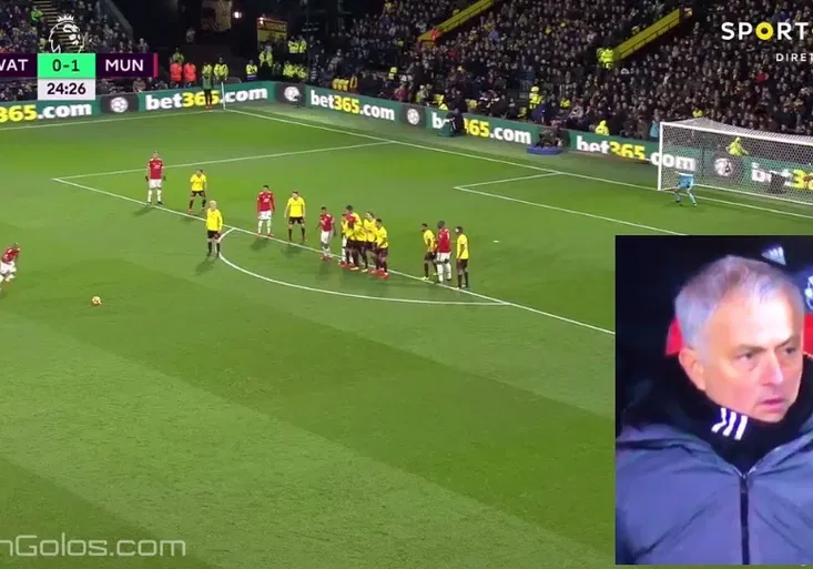 Šokovaný Mourinho! Žasl nad gólem Younga, pak slavil se Zlatanem