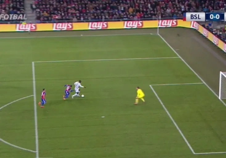 SESTŘIHY Ligy mistrů: Zázračný večer v Basileji. Jak Vaclík vychytal United?