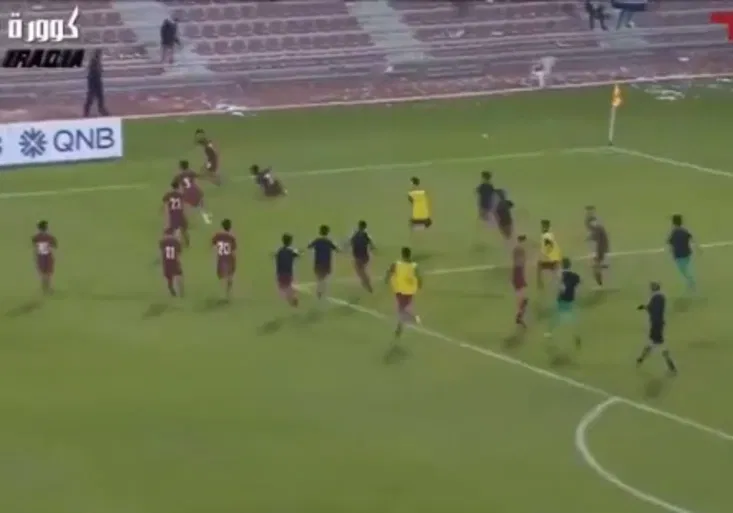 Nevídané! Brankáře vyloučili před rozhodující penaltou, postup vychytal hráč