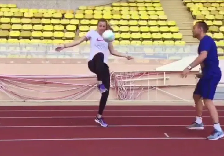 Petra Kvitová nadchla fotbalovým umem. Fanoušci ji posílají do ligy