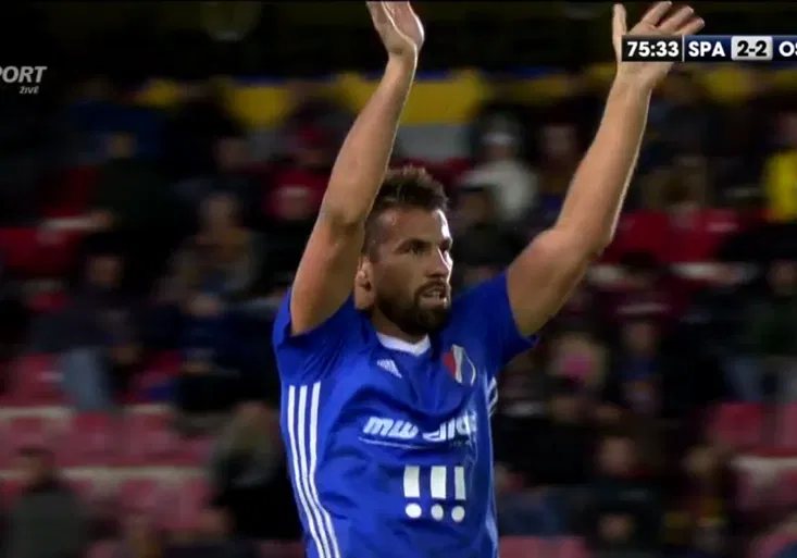 Baroš mával fanouškům Sparty. Co si myslí o síle letenského týmu?