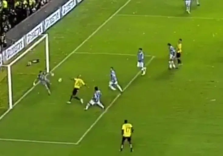 Čaroděj z Brazílie! Brankář Gremia vytáhl NEJzázračnější zákrok roku