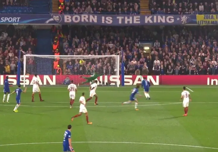 Luiz si narazil s obráncem soupeře! Jak nádherně poslal Chelsea proti AS Řím do vedení?