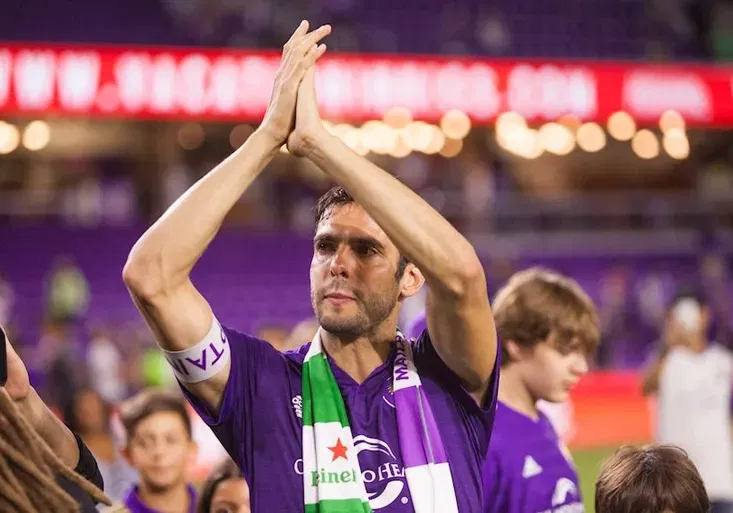 Legendární Kaká odehrál svůj poslední zápas. Čím jej dojali dva mladí fanoušci?