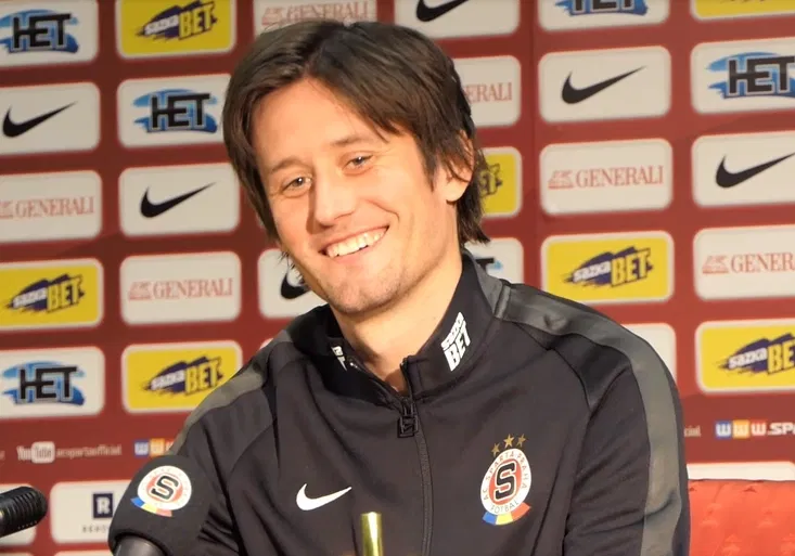 Rosický bavil na tiskovce a rozdával i rady. Kdo byl jeho velký vzor a co řekl o dýmovnicích?