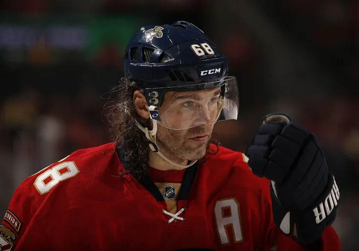 Jágr vtipkoval o penězích v Calgary: Být nejhůř placený hráč v mužstvu má výhody!