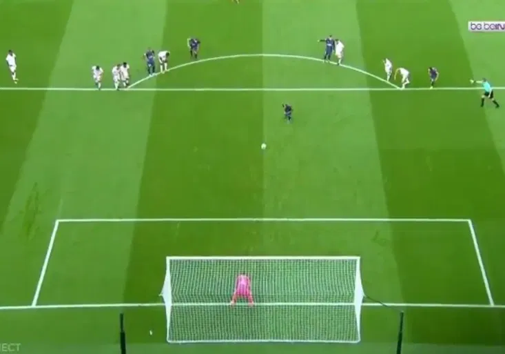 Cavani nechal Neymara kopat penaltu. Jak (ne)pochodil odvážný brankář?