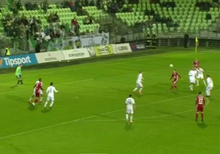 Olomouc si vychutnala Karvinou! Jak si talent Houska pohrál s celou obranou?