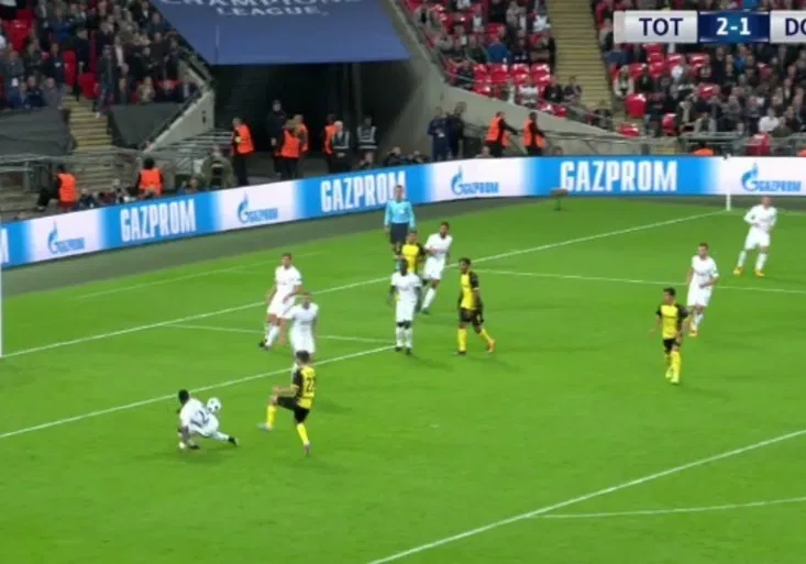 Obranný manévr budoucnosti? Posila Spurs se blýskla mistrovskou fintou!