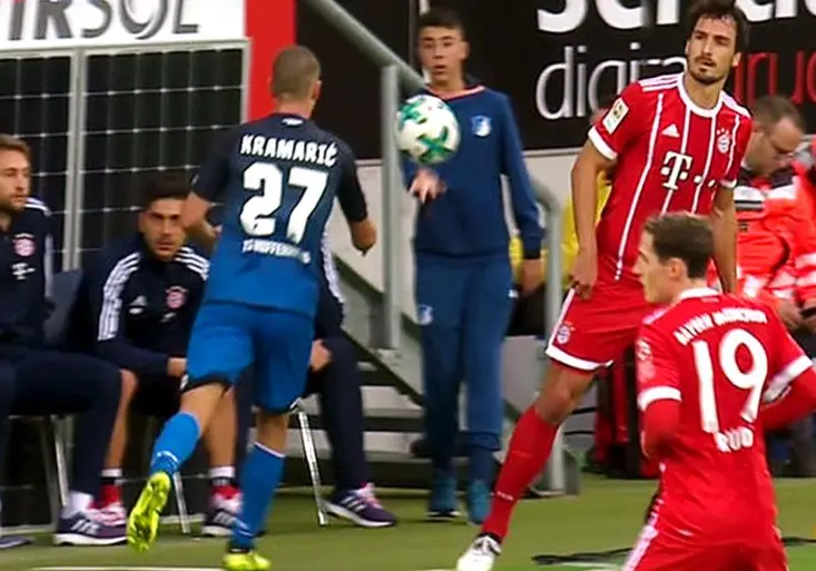 Podavač rozhodl šlágr bundesligy! Jak Hoffenheim odmění kluka, co porazil Bayern?