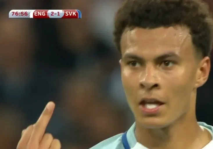 Dele Alli vytasil proti Slovákům prostředníček! Komu gesto patřilo?